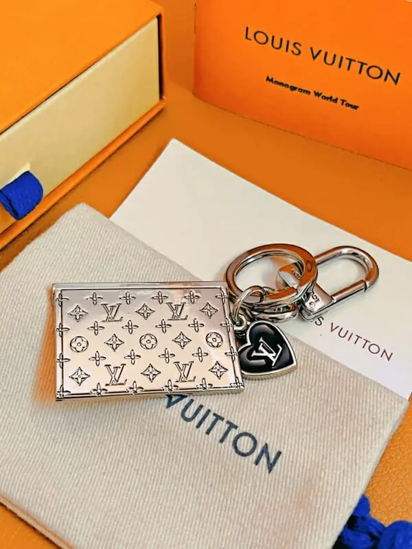 louis vuitton lv key holder and boucle de sac s_122a4603